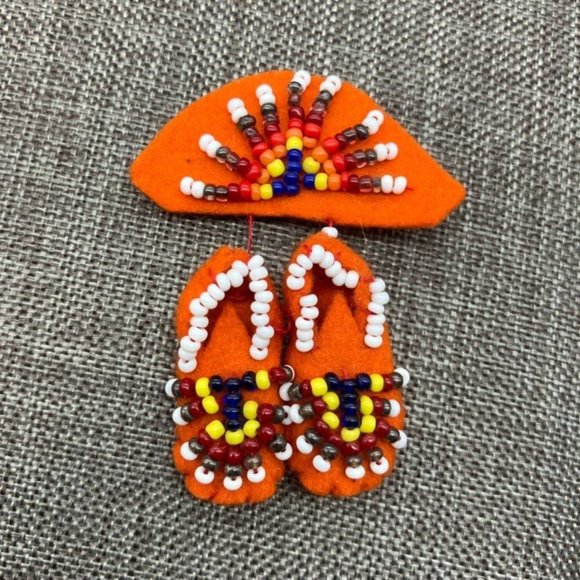 Vintage Beaded Native American Indian Souvenir Moccasins Rainbow Sun Orange - Picture 2 of 6